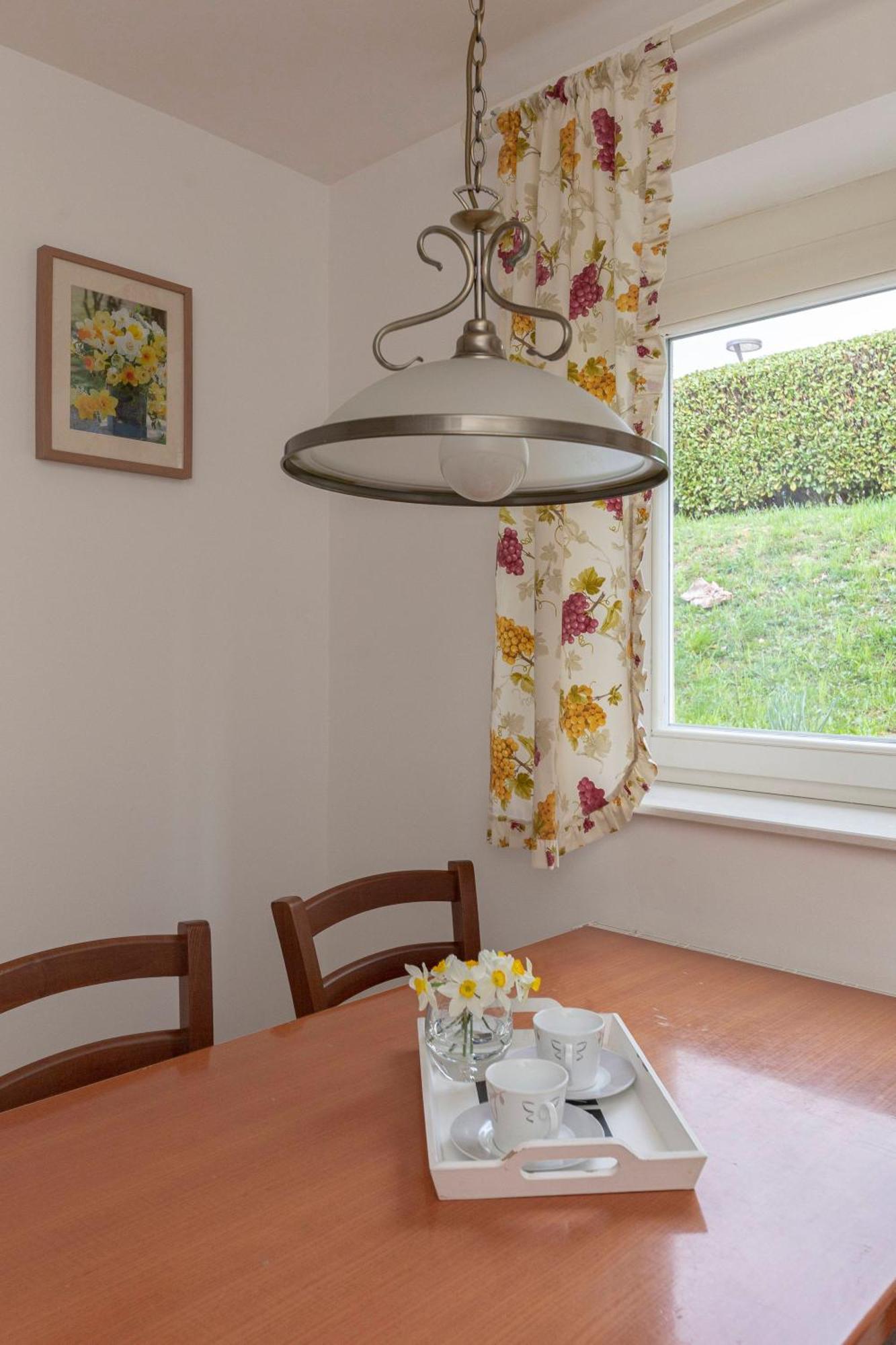 Ferienwohnung Cozy Garden Flat Laibach Exterior foto